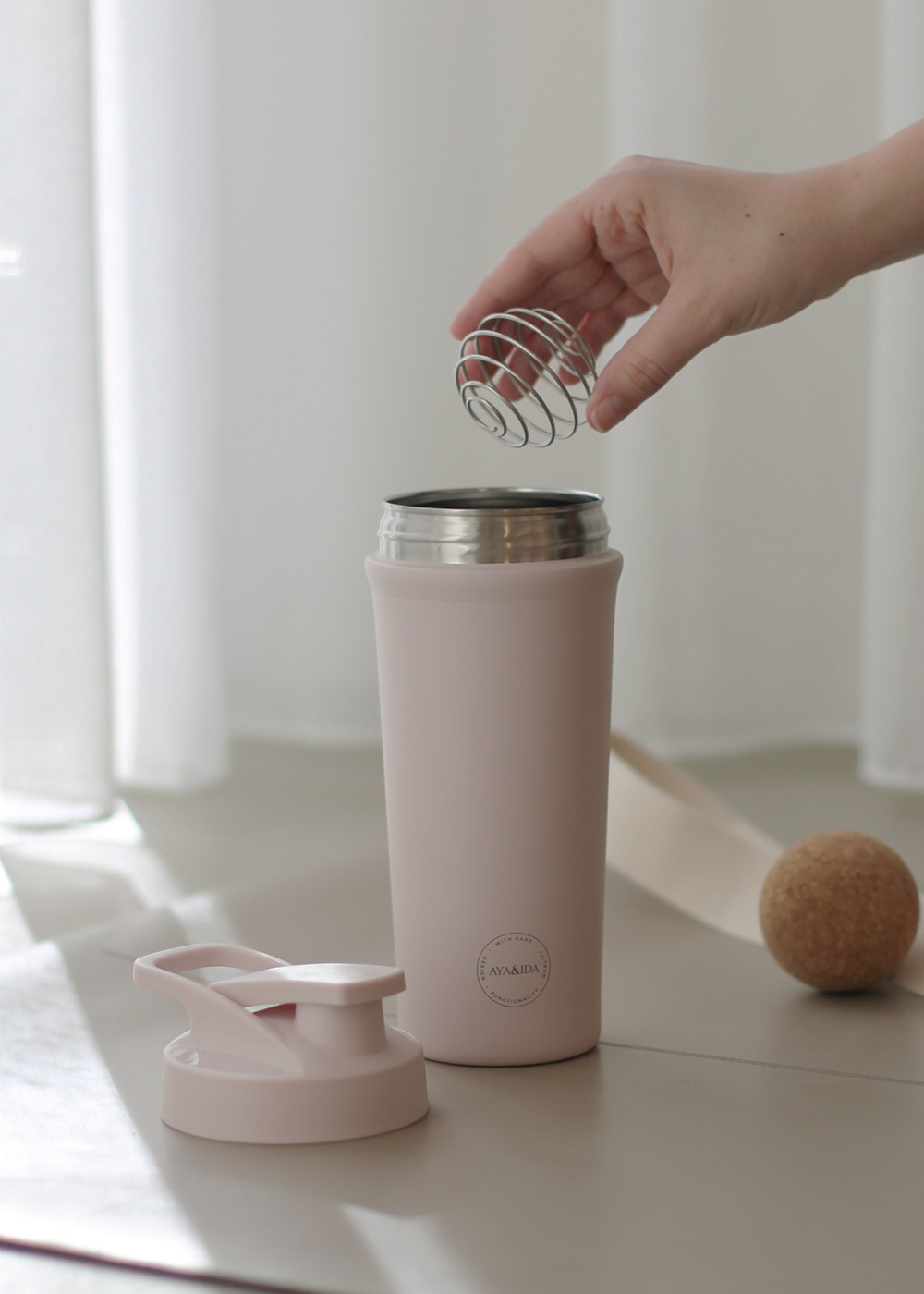 Shaker Bottle - Soft Rose - 750ML