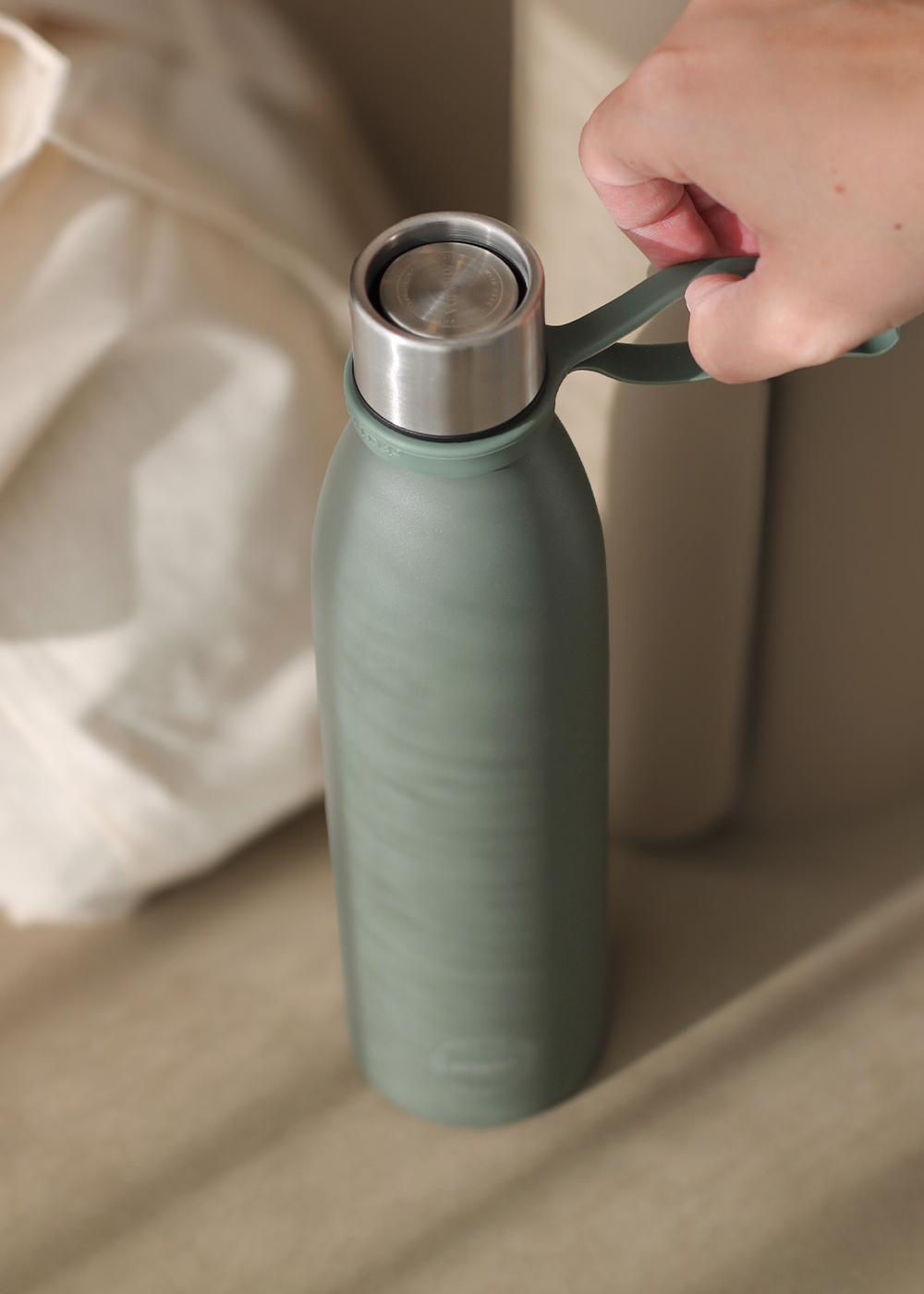 Drinking Bottle - Tropical Green - 750ML